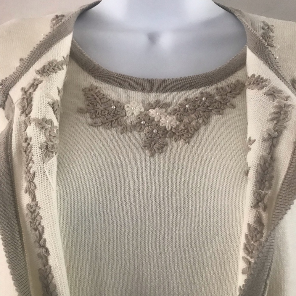 VTG Claudia D. Embroidered Sweater Cardigan